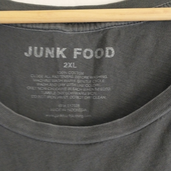 Junk Food Clothing Women's Gray Graphic Tee Women Change The World 2XL - Picture 3 of 4